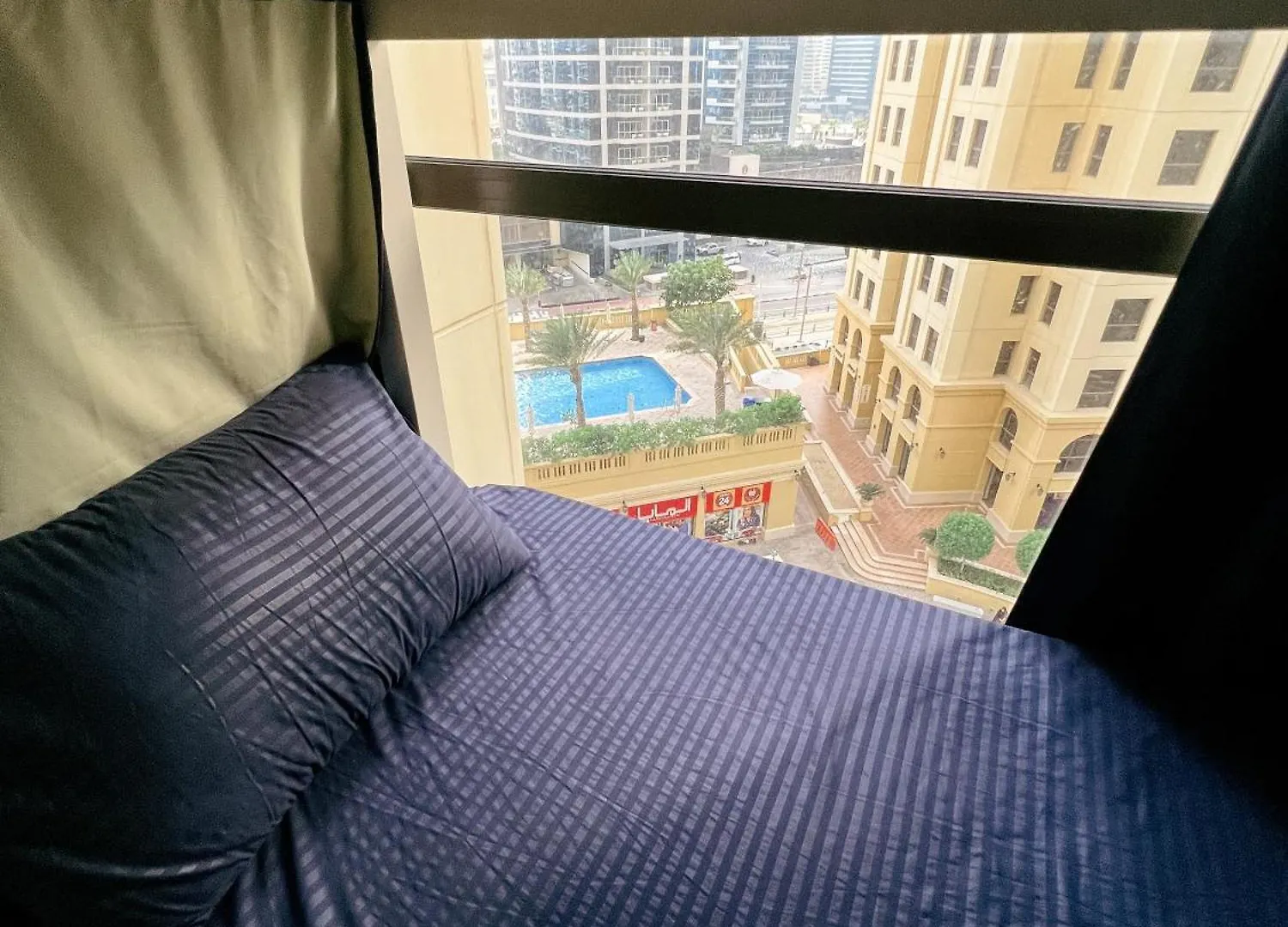 Urban Panda Hostel Sadaf Jbr Дубай
